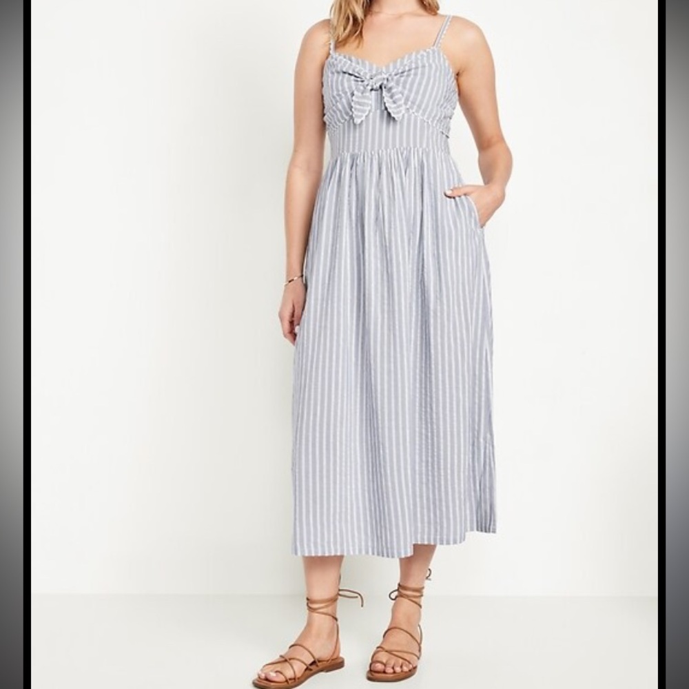 🆕 OLD NAVY Blue and White Seersucker Tie Front Fit N Flare Midi Dress 2X